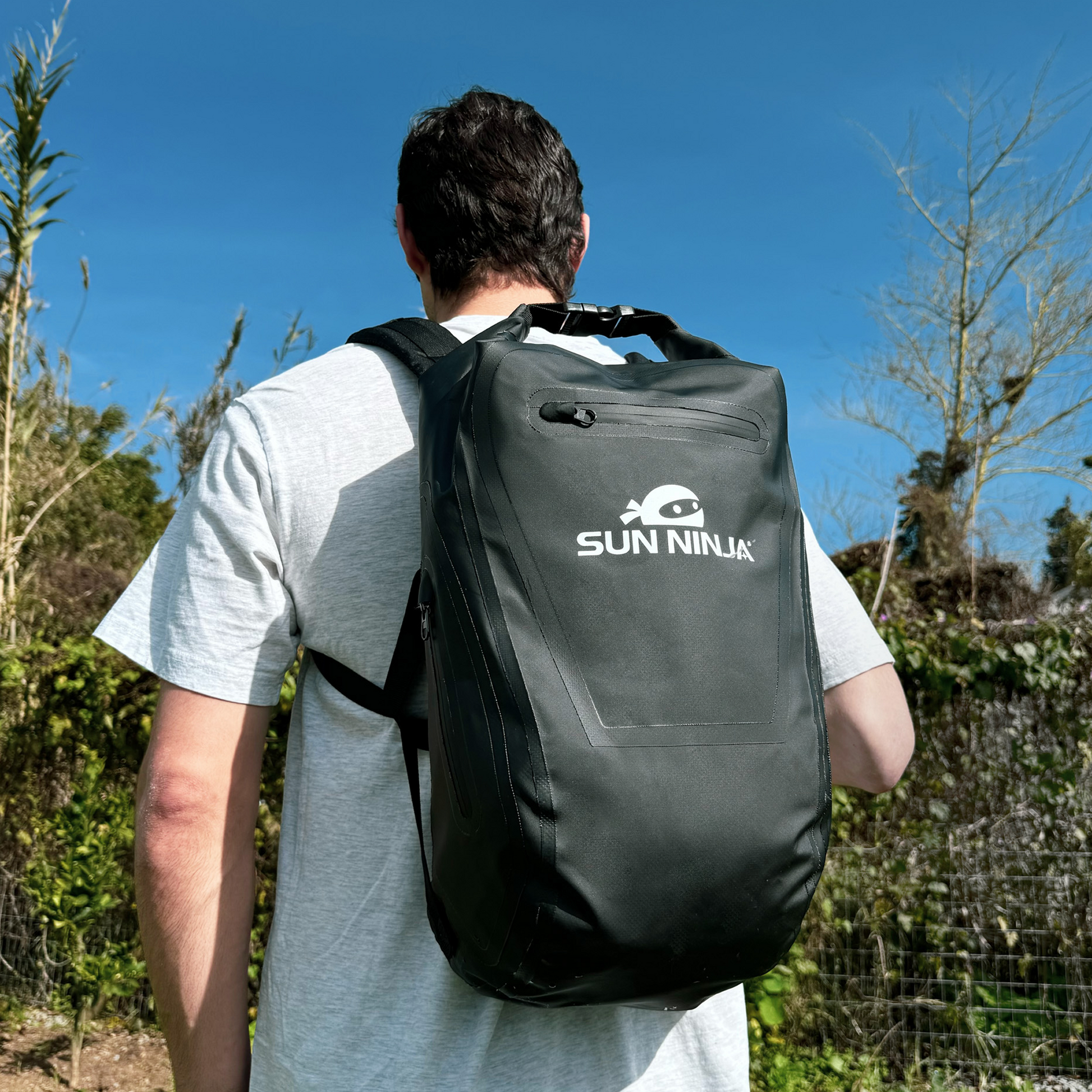 dry-bag-backpack-o4 Drybag_backpack_black_5_27bbd494-5355-4b02-bc6a-e95a0c88f09c.png