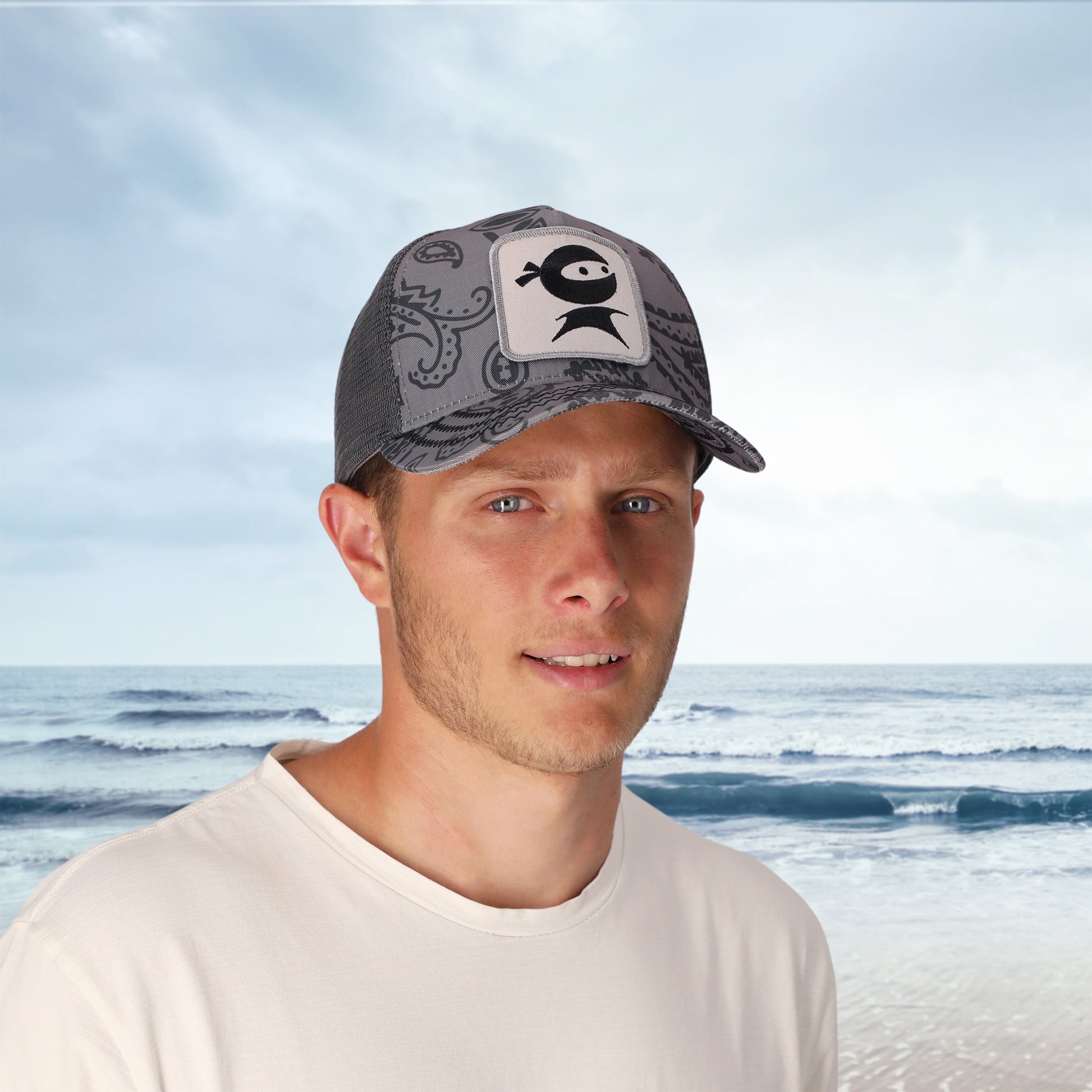 trucker-cap-u3 Mesh_cap_light_gray_5.jpg