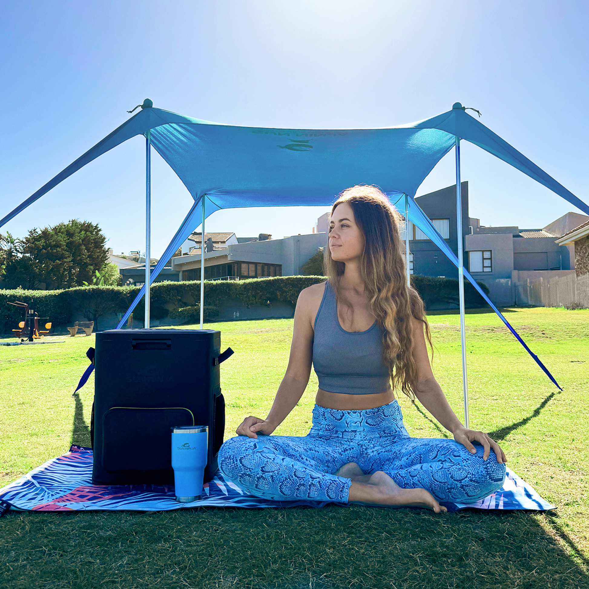 beach-tent-2-person-q6 Sun-Ninja_2_person_tent_turquoise_6.png