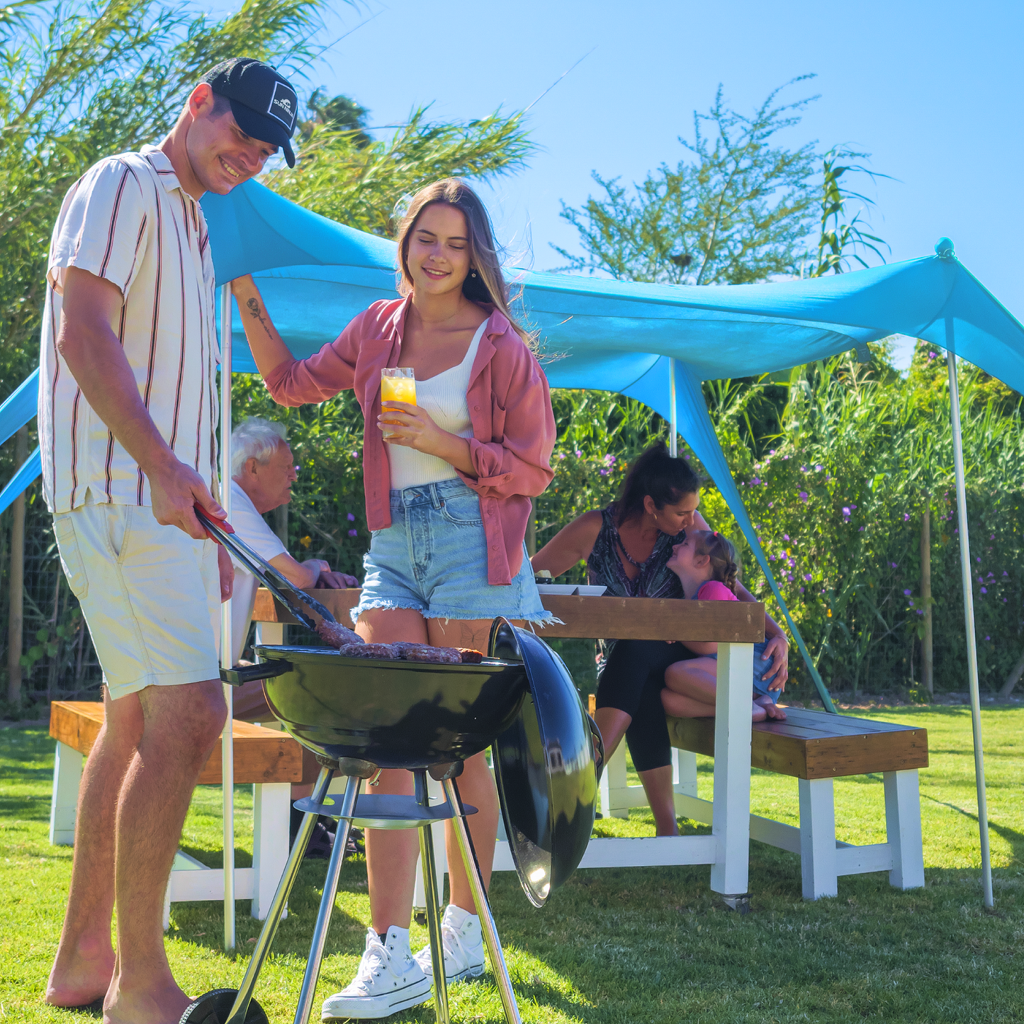 beach-tent-4-person-j9 Sun-Ninja_4_person_tent_turquoise_8.png